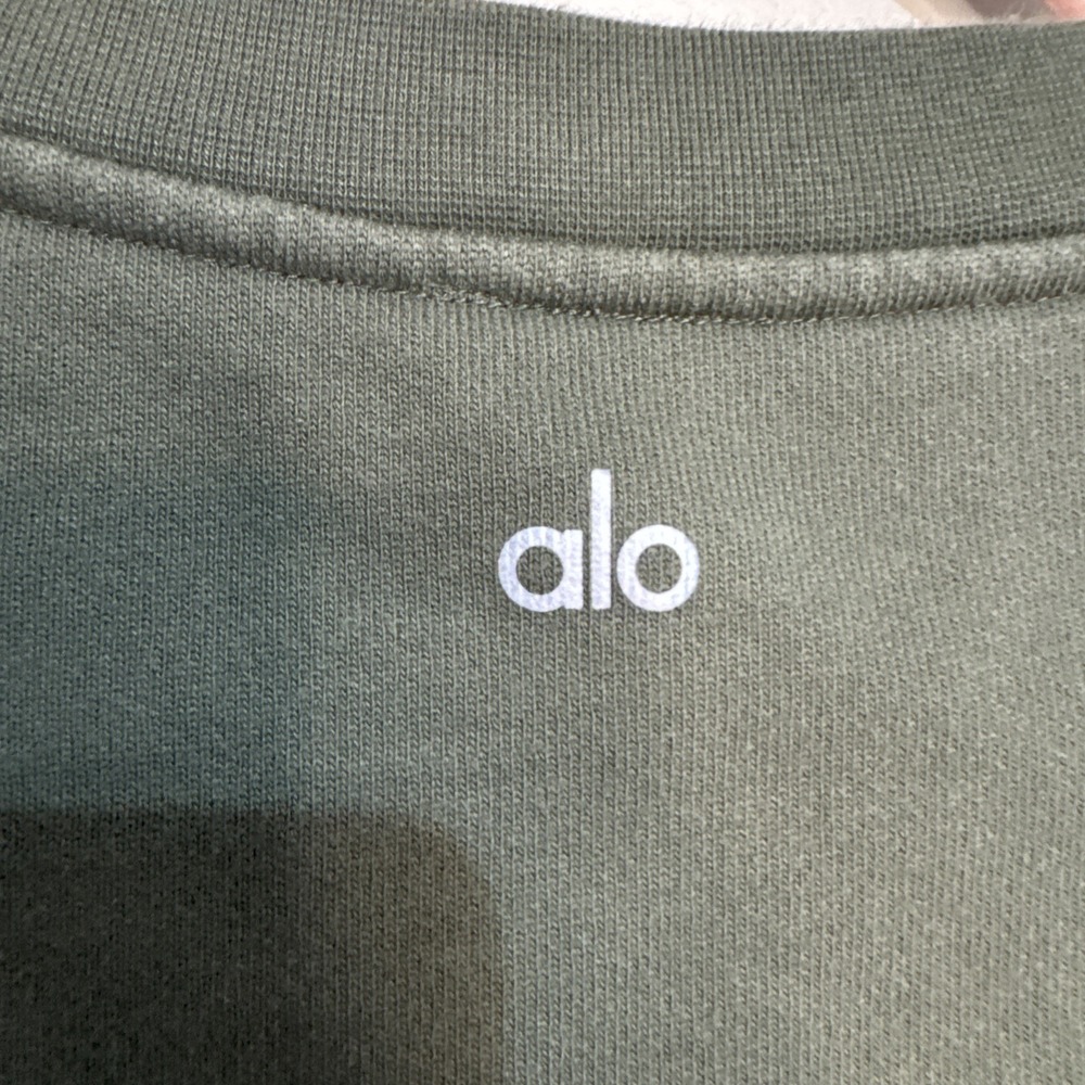 ALO Yoga Fade Distressed Pullover Crewneck‎ Sweatshirt Womens Size M Green #094 - Picture 7 of 16
